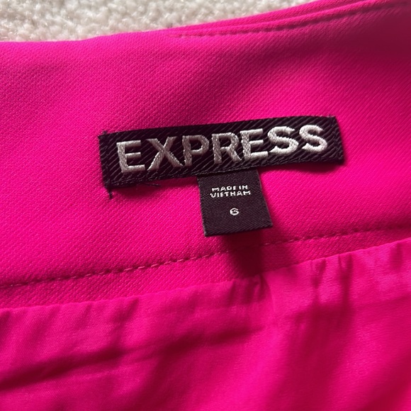 Express Hot Pink Skirt - Picture 2 of 6